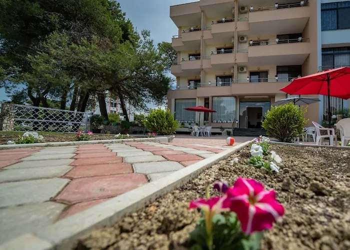Aljor Ξενοδοχείο Golem (Tirana)